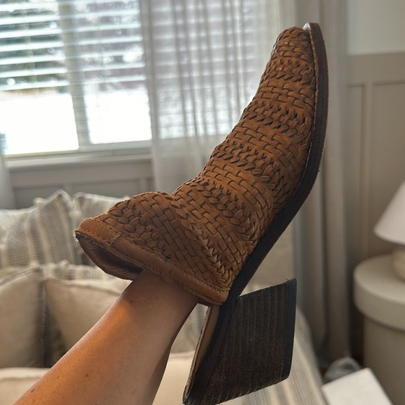 Jeffrey Campbell leather woven slip ons - Picture 6 of 7